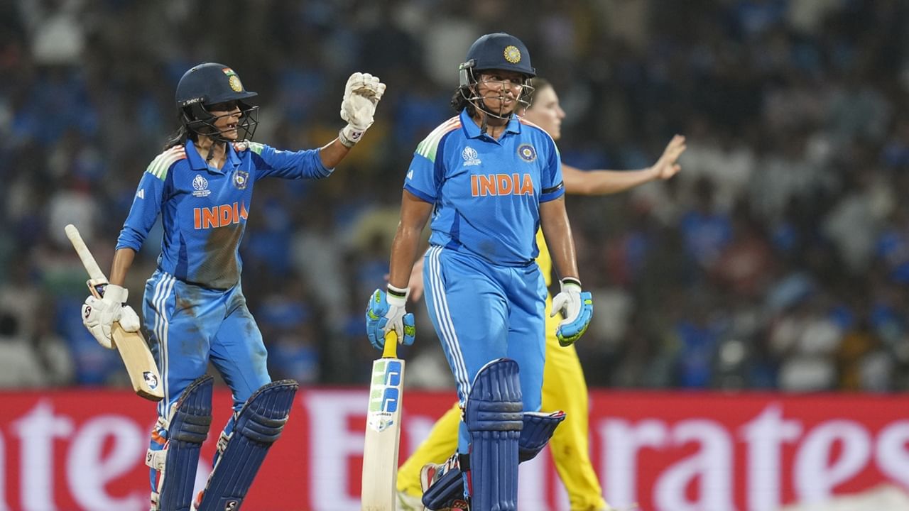 ജേതാക്കള്‍ക്ക് 37.3 കോടി രൂപ ലഭിക്കും. 20 കോടി രൂപയാണ് റണ്ണേഴ്‌സ് അപ്പിന് കിട്ടുന്നത്. 2022ലെ സമ്മാനത്തുകയുമായി താരതമ്യം ചെയ്യുമ്പോള്‍ 239 ശതമാനം വര്‍ധനവാണ് ജേതാക്കളുടെ സമ്മാനത്തുകയില്‍ ഇത്തവണ ഉണ്ടായിരിക്കുന്നത് (Image Credits: PTI)