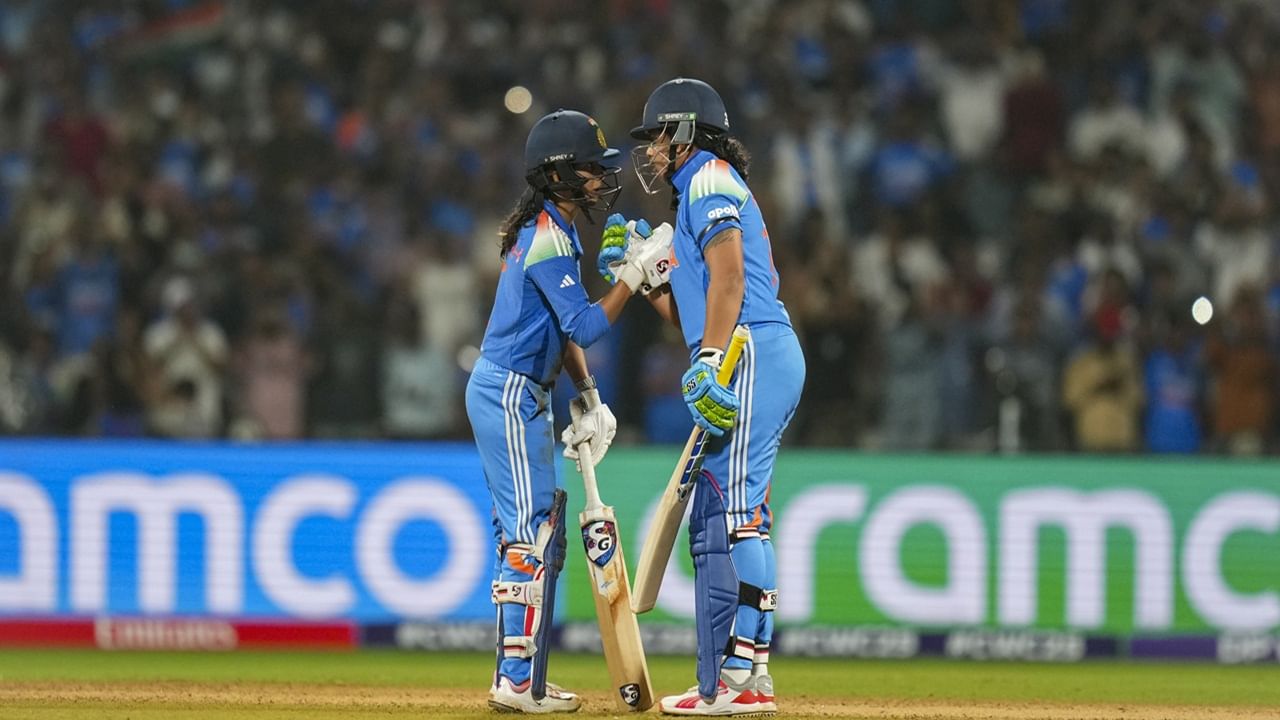 2022ല്‍ 11 കോടി രൂപയായിരുന്നു ജേതാക്കളുടെ സമ്മാനത്തുക. റണ്ണേഴ്‌സ് അപ്പിന്റെ സമ്മാനത്തുക 273 ശതമാനം വര്‍ധിച്ചു. 2022ല്‍ റണ്ണേഴ്‌സ് അപ്പിന് കിട്ടിയത് അഞ്ച് കോടി രൂപയാണ് (Image Credits: PTI)