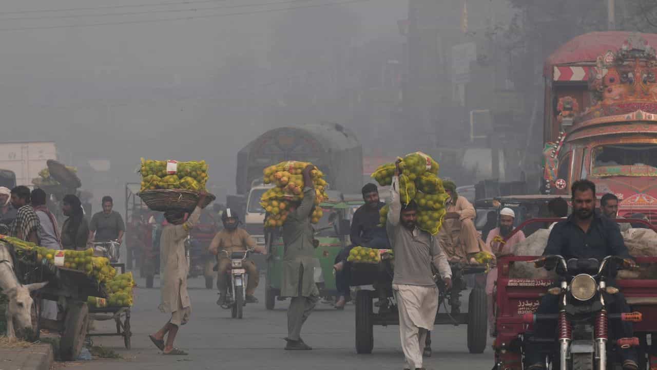 Islamabad Blast: ഇസ്ലാമാബാദിൽ കോടതിക്ക് പുറത്ത് ​സ്ഫോടനം; 12 മരണം, പൊട്ടിത്തെറിച്ചത് കാർ