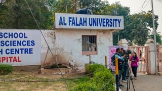 PM Narendra Modi Watch : ഡയലിൽ 1947ലെ ഒരു രൂപ കോയിൻ; പ്രധാനമന്ത്രി നരേന്ദ്ര മോദിയുടെ വാച്ചിൻ്റെ വില എത്രയാണെന്ന് അറിയുമോ?