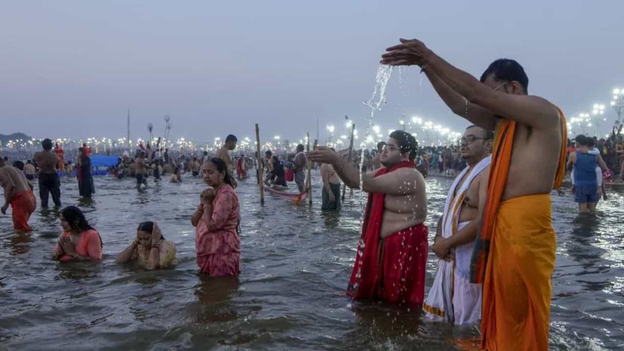 Karitik Month 2025: ഭാ​ഗ്യത്തിന്റെ പെരുമഴ! കാർത്തിക മാസത്തിലെ അവസാന 2 ദിവസങ്ങളിൽ ഈ കാര്യങ്ങൾ ചെയ്യൂ