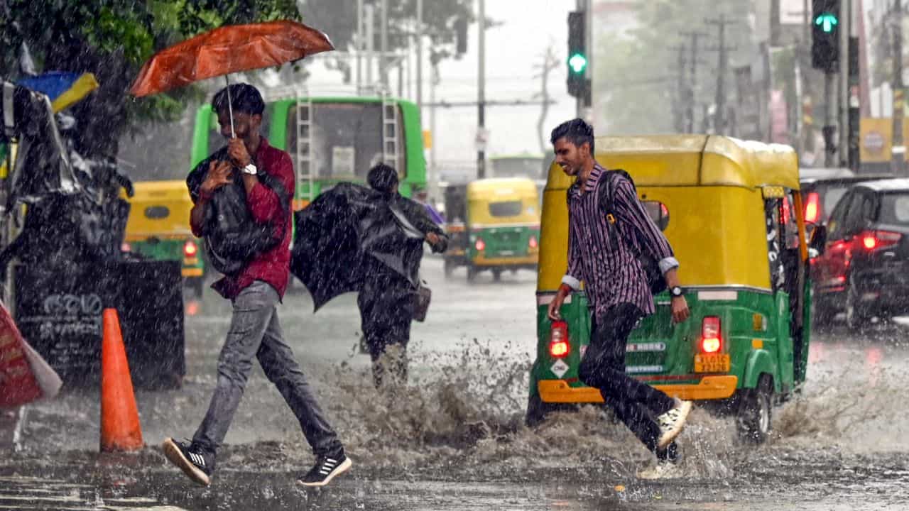 Kerala Rain Alert: തെക്കൻ ജില്ലകളിൽ മഴ തകർക്കും! ഇന്ന് ഏഴിടത്ത് യെല്ലോ അലർട്ട്; മുന്നറിയിപ്പ് ഇങ്ങനെ