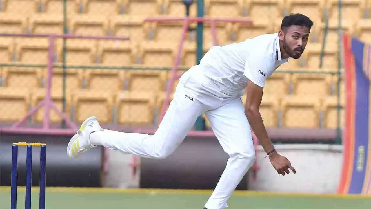 Ranji Trophy 2025: കർണാടകയ്ക്കെതിരെ കേരളം ഇന്നിംഗ്സ് പരാജയത്തിലേക്ക്; രണ്ടാം ഇന്നിംഗ്സ് അഞ്ച് വിക്കറ്റ് നഷ്ടം