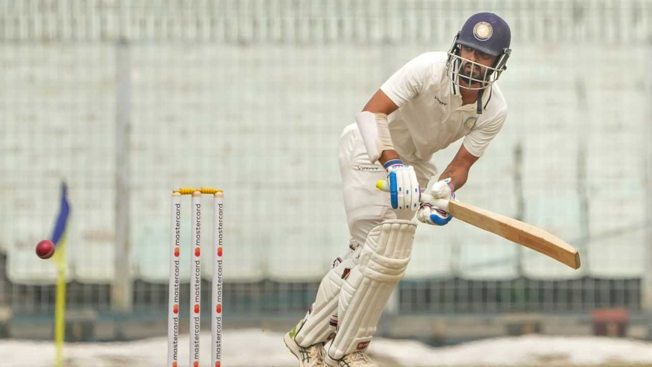 Ranji Trophy 2025: സൗരാഷ്ട്രയ്ക്കെതിരെ കേരളത്തിൻ്റെ വിജയലക്ഷ്യം 330 റൺസ്; നിലയുറപ്പിക്കും മുൻപ് തിരിച്ചടി