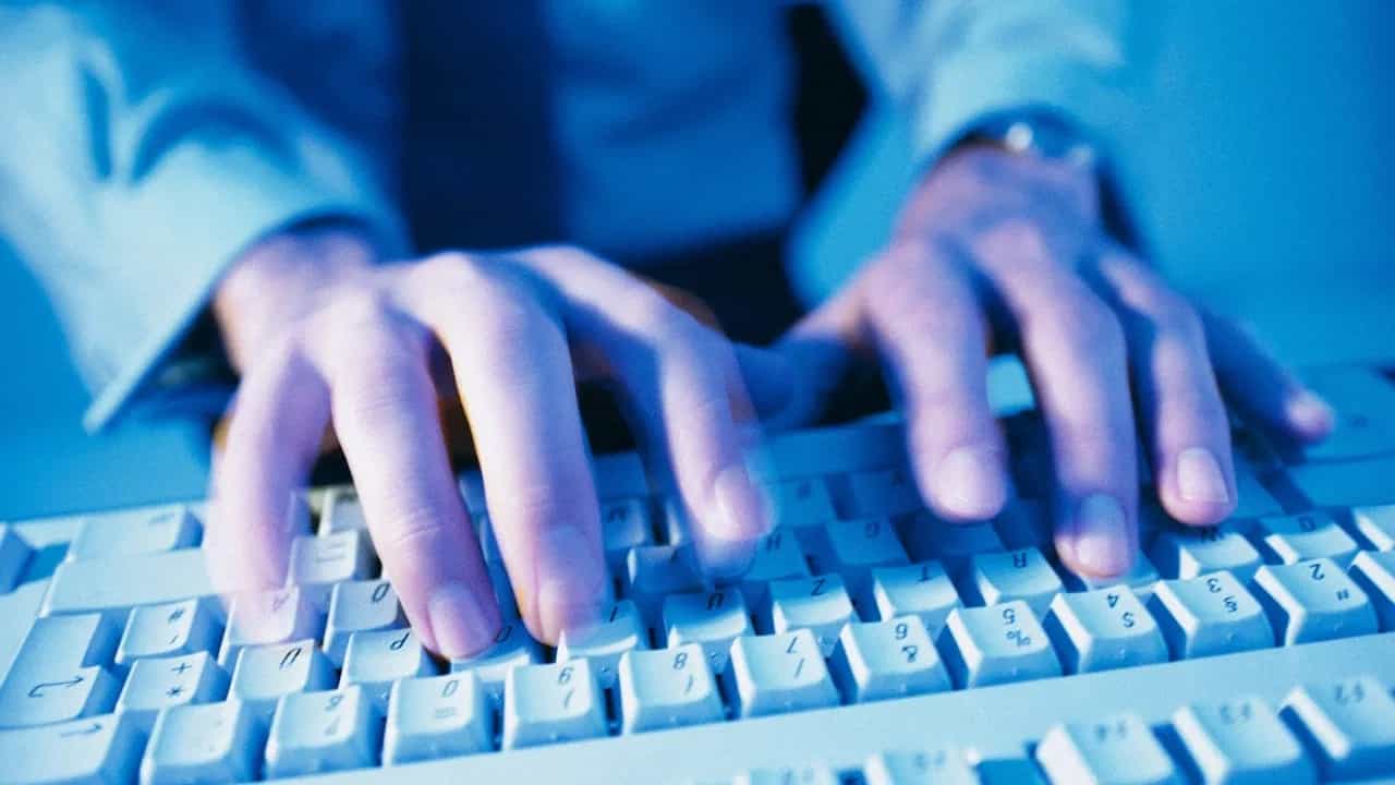 Intelligence Bureau MTS Recruitment 2025: പത്താം ക്ലാസുകാര്‍ക്ക് കേരളത്തില്‍ കേന്ദ്രസര്‍ക്കാര്‍ ജോലി; ഇന്റലിജന്‍സ് ബ്യൂറോ വിളിക്കുന്നു