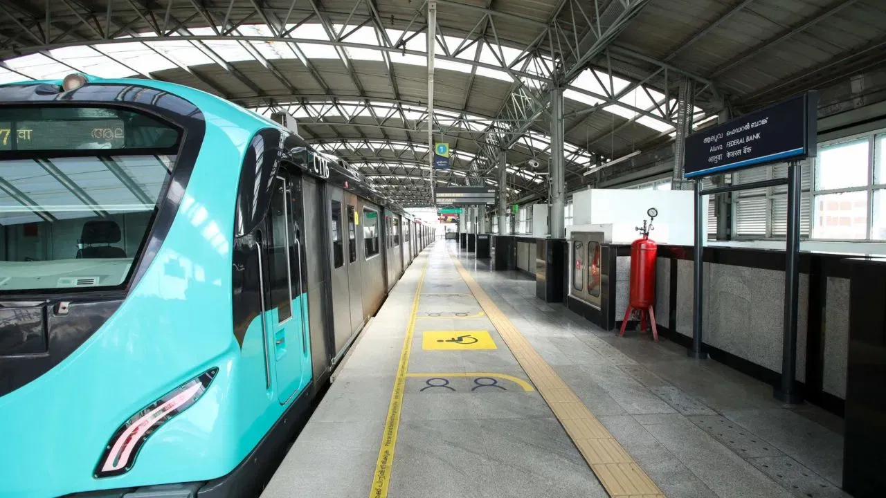 Thiruvananthapuram metro: മെട്രോ തിരുവനന്തപുരത്തേക്ക്, 27 സ്റ്റേഷനുകളുള്ള ആദ്യ അലൈൻമെന്റ് പദ്ധതിക്ക് പച്ചക്കൊടി