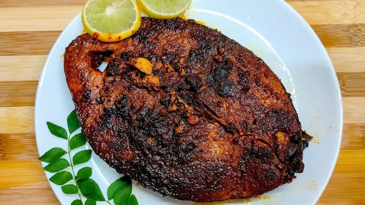 Kozhikode Hotel Attack: ഊണിനൊപ്പം അയക്കൂറ കിട്ടിയില്ല; കോഴിക്കോട് ഹോട്ടൽ അടിച്ചുതകർത്തു