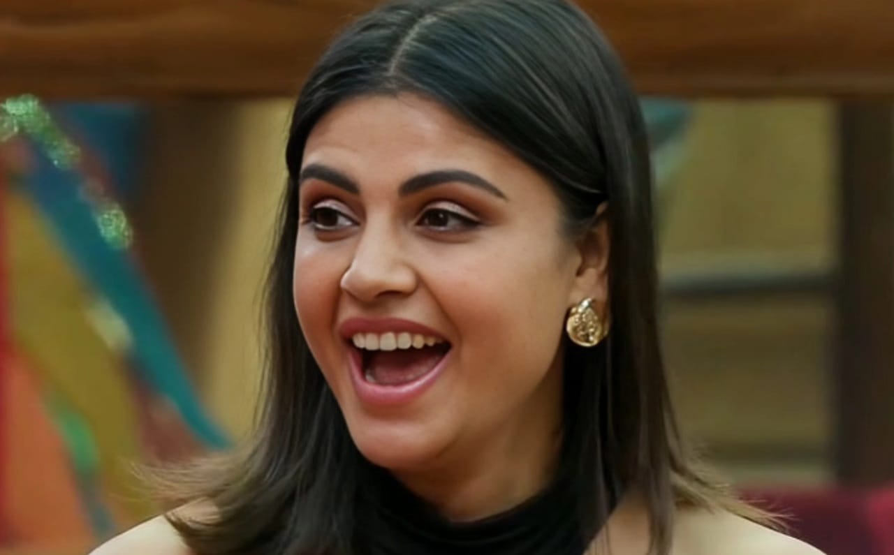 യുസ്‌വേന്ദ്ര ചഹല്‍, അര്‍ഷ്ദീപ് സിങ്, ഉമ്രാന്‍ മാലിക്, രവി ബിഷ്‌ണോയ്, ഖലീല്‍ അഹമ്മദ്, നമന്‍ ധിര്‍, ശിവം ദുബെ, വെങ്കിടേഷ് അയ്യര്‍, ദീപക് ഹൂഡ, ആവേശ് ഖാന്‍, തിലക് വര്‍മ, കാണ്‍ ശര്‍മ, ജിതേഷ് ശര്‍മ, അബ്ദുല്‍ സമദ്, ഇഷന്‍ കിഷന്‍ തുടങ്ങിയവരും വോട്ട് തേടി. മുന്‍താരങ്ങളായ അമ്പാട്ടി റായിഡു, ആകാശ് ചോപ്ര, സുരേഷ് റെയ്‌ന എന്നിവരും മാള്‍ട്ടിക്കായി വോട്ട് ചോദിച്ചു  (Image Credits: Facebook)