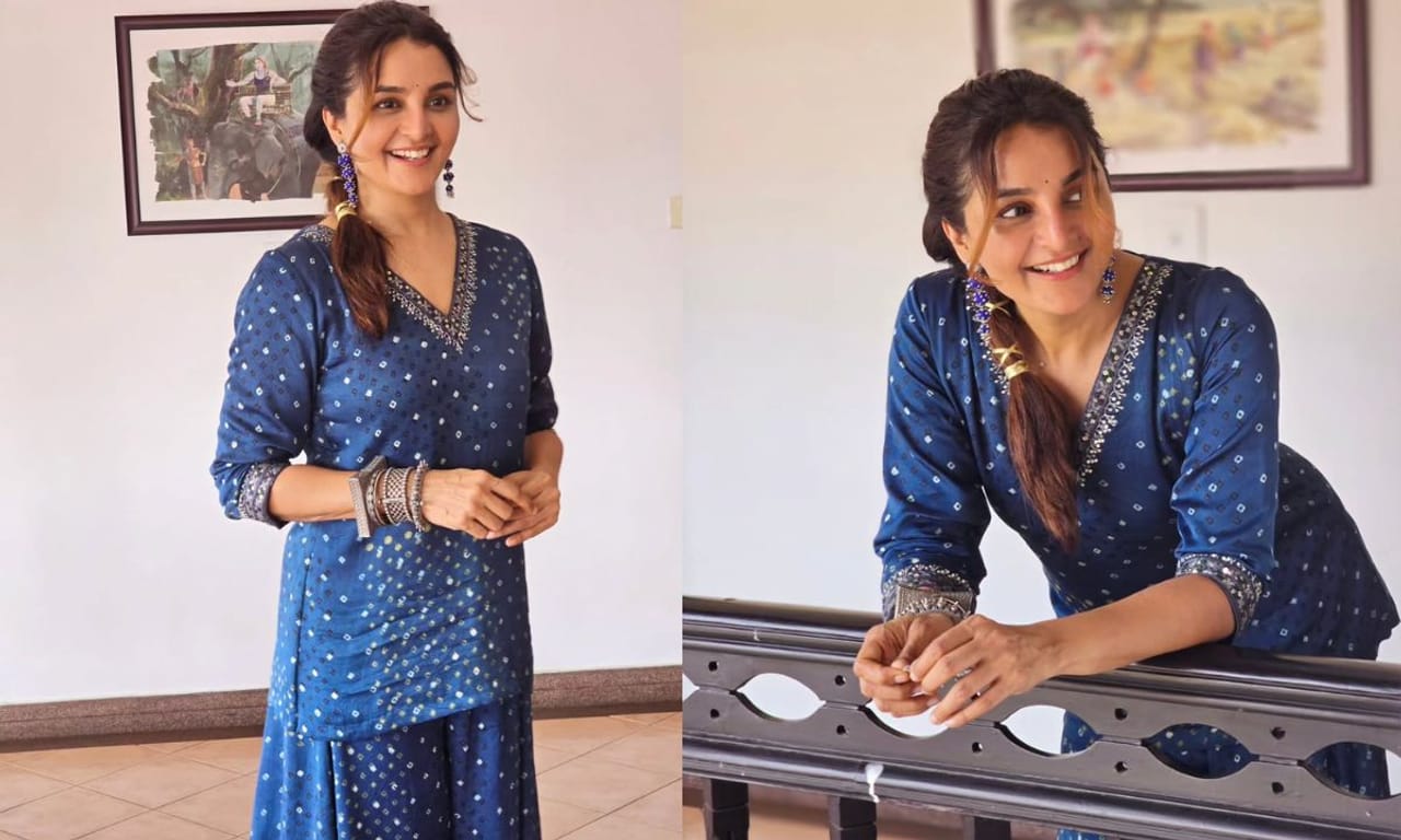 മഞ്ജു വാര്യരെയും ശ്യാമപ്രസാദിനെയും കേന്ദ്ര കഥാപാത്രങ്ങൾ ആക്കി രഞ്ജിത്ത് ഒരുക്കിയ ആരോ എന്ന ഷോർട്ട് ഫിലിം സോഷ്യൽ മീഡിയയിൽ ശ്രദ്ധയാവുകയാണ്. ചുവന്ന വട്ടപ്പൊട്ടിട്ട് വന്ന മഞ്ജു വാര്യർ ആണ് ഇപ്പോൾ എങ്ങും ചർച്ചാവിഷയം. ഇതിനുമുമ്പ് ഇങ്ങനെ ഭദ്രയെ മാത്രമായിരുന്നു കണ്ടിരുന്നത് എന്നും എന്നാൽ ഇതും മഞ്ജുവിന് ഇണങ്ങുന്നു എന്നുമാണ് ആരാധകരുടെ അഭിപ്രായം. (Photo: Instagram)
