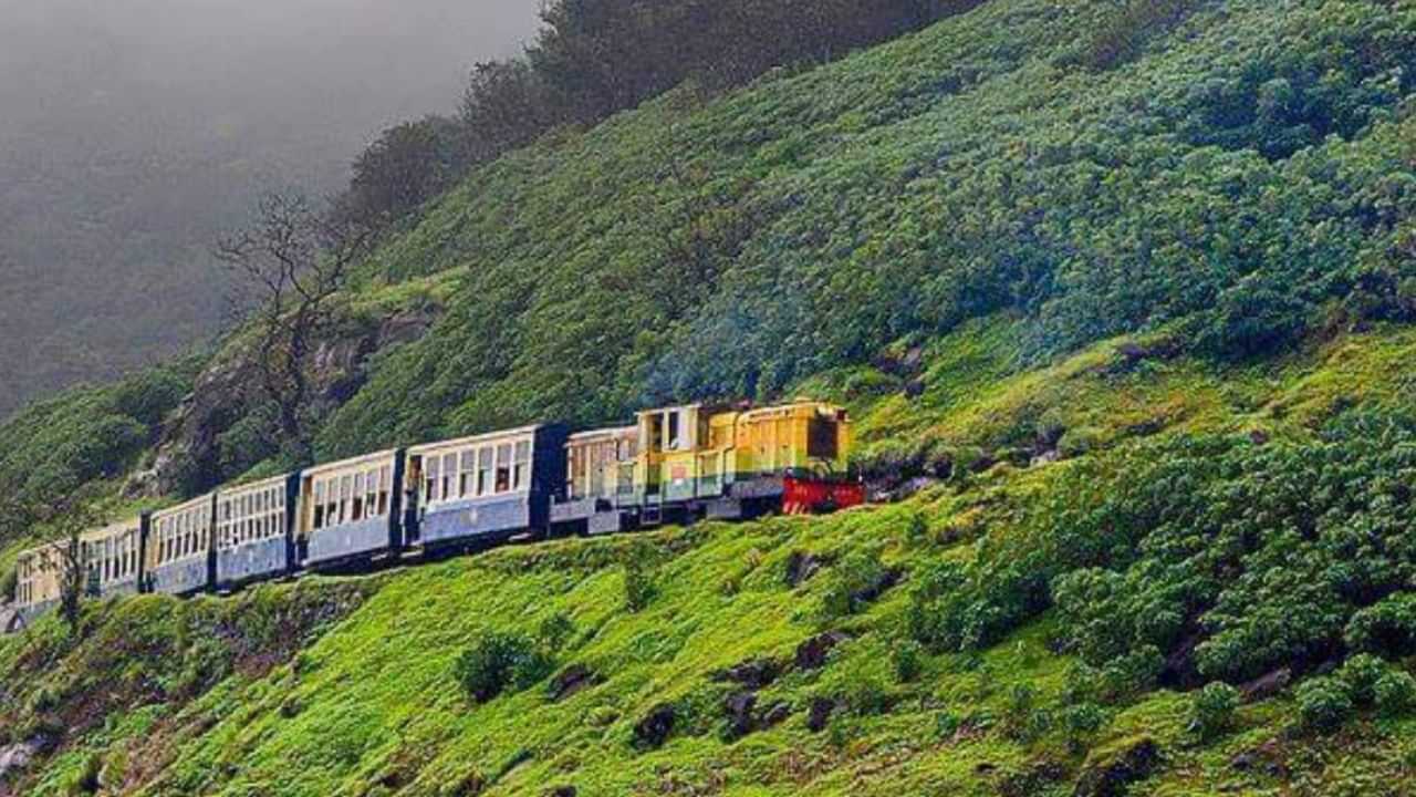 Matheran Toy Train: ഹിറ്റായി മാതേരനിലെ ടോയ് ട്രെയിൻ യാത്ര; ബുക്കിംഗ്, ടിക്കറ്റ് നിരക്കുകൾ Matheran Toy Train: ഹിറ്റായി മാതേരനിലെ ടോയ് ട്രെയിൻ യാത്ര; ബുക്കിംഗ്, ടിക്കറ്റ് നിരക്കുകൾ