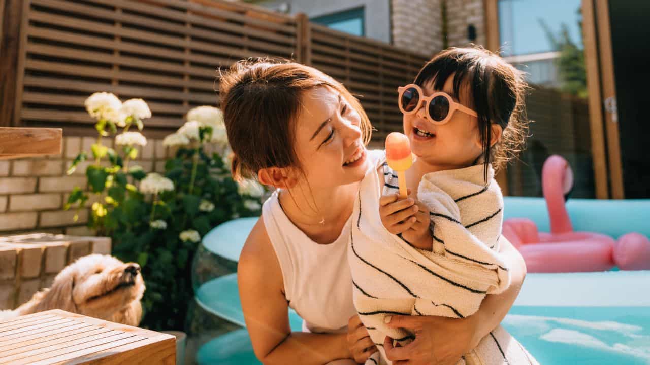 Financial Lies: എന്തിനാണ് കുട്ടികളോട് നുണ പറയുന്നത്? സാമ്പത്തിക കാര്യങ്ങളില്‍ നിങ്ങളിത് പറയാറില്ലേ?