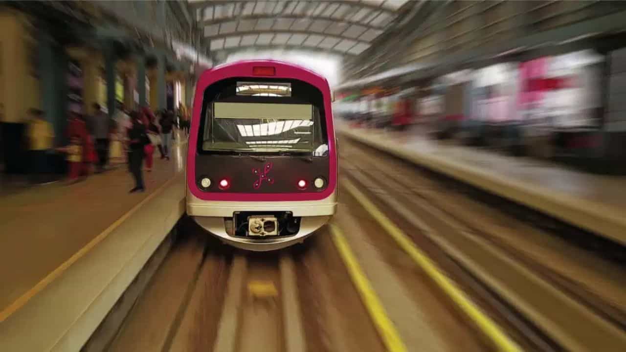 Namma Metro: നമ്മ മെട്രോയേക്കാള് വേഗത? ബെംഗളൂരുവില് സര്വീസിനൊരുങ്ങി എസി ബസുകള് Namma Metro: നമ്മ മെട്രോയേക്കാള് വേഗത? ബെംഗളൂരുവില് സര്വീസിനൊരുങ്ങി എസി ബസുകള്