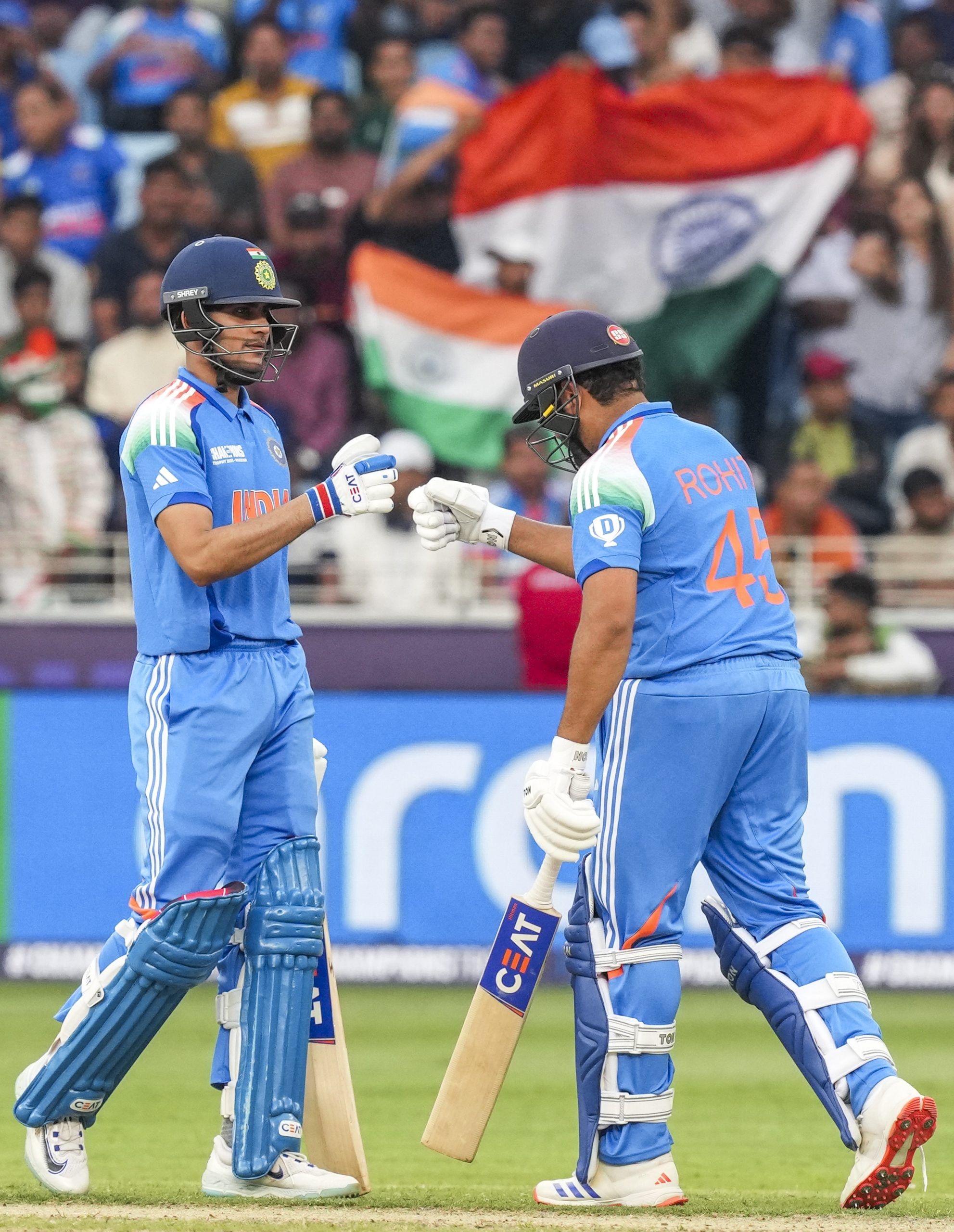 മുൻ ക്യാപ്റ്റനായ രോഹിത് ശർമ്മയെ വീണ്ടും താത്കാലിക ക്യാപ്റ്റനായി പരിഗണിച്ചേക്കുമെന്ന അഭ്യൂഹങ്ങളുണ്ട്. എന്നാൽ, ഇതുണ്ടായേക്കില്ല. ഹാർദിക് പാണ്ഡ്യ, ഋഷഭ് പന്ത്, കെഎൽ രാഹുൽ തുടങ്ങിയ ക്യാപ്റ്റൻസി ഓപ്ഷനുകൾ ഉള്ളതുകൊണ്ട് തന്നെ ഇവർ ആരെങ്കിലുമാവും ടീമിനെ നയിക്കുക.
