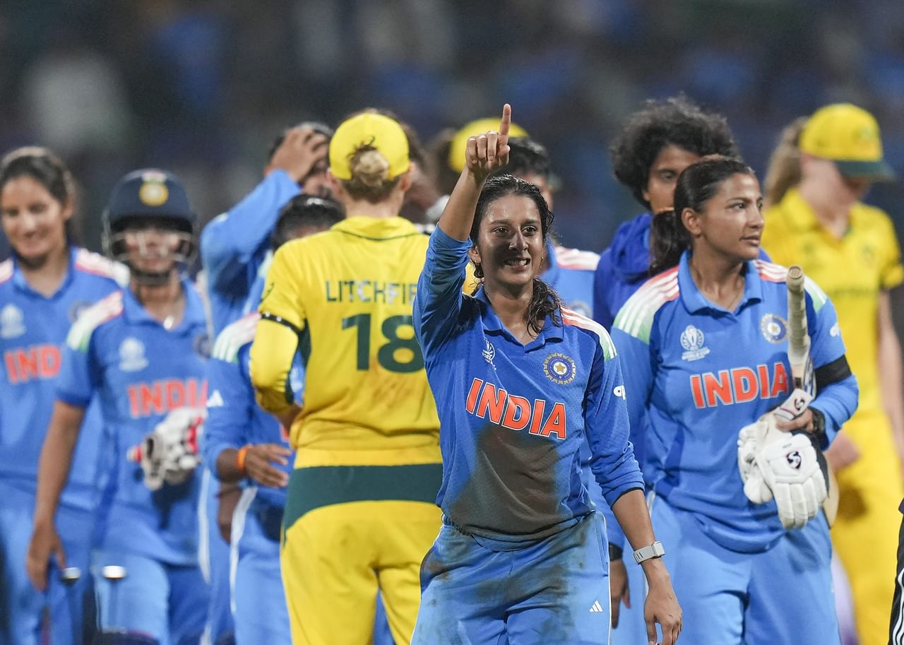 ഓസ്ട്രേലിയക്കെതിരായ സെമിഫൈനലിലെ ഗംഭീര പ്രകടനത്തിന് ശേഷമാണ് ജമീമയ്ക്കെതിരെ സമൂഹമാധ്യമങ്ങളിൽ ട്രോളുകൾ വന്നുതുടങ്ങിയത്. സെമിയിൽ പുറത്താവാതെ 127 റൺസ് നേടിയ ശേഷം യേശുവിന് നന്ദി പറഞ്ഞത് ഒരു കൂട്ടം ആളുകളെ ചൊടിപ്പിക്കുകയായിരുന്നു.