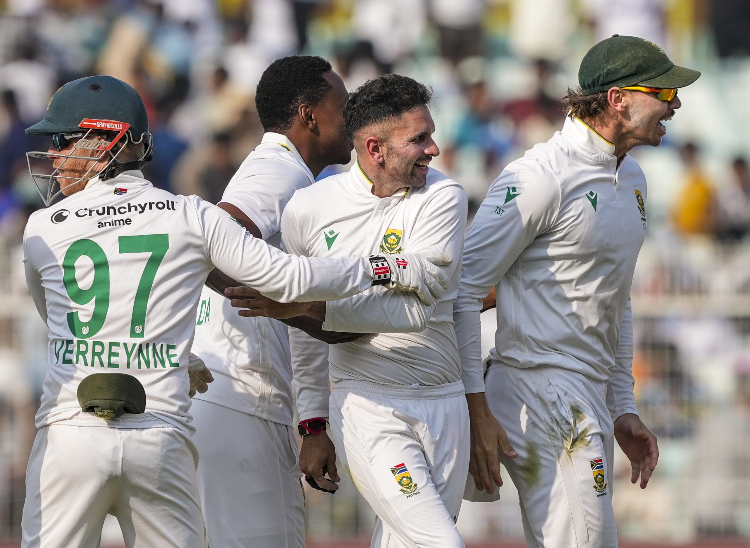 രണ്ടാം ഇന്നിംഗ്സിൽ ദക്ഷിണാഫ്രിക്ക 153 റൺസിന് ഓളൗട്ടായി. ക്യാപ്റ്റൻ ടെംബ ബാവുമ 55 റൺസുമായി നിർണായക പ്രകടനം കാഴ്ചവച്ചു. ഇന്ത്യ 93 റൺസിന് ഓളൗട്ട്. ഹാർമർ വീണ്ടും നാല് വിക്കറ്റ് വീഴ്ത്തിയപ്പോൾ യാൻസൻ രണ്ട് വിക്കറ്റിട്ടു. ദക്ഷിണാഫ്രിക്കയ്ക്ക്  30 റൺസ് വിജയം. 
