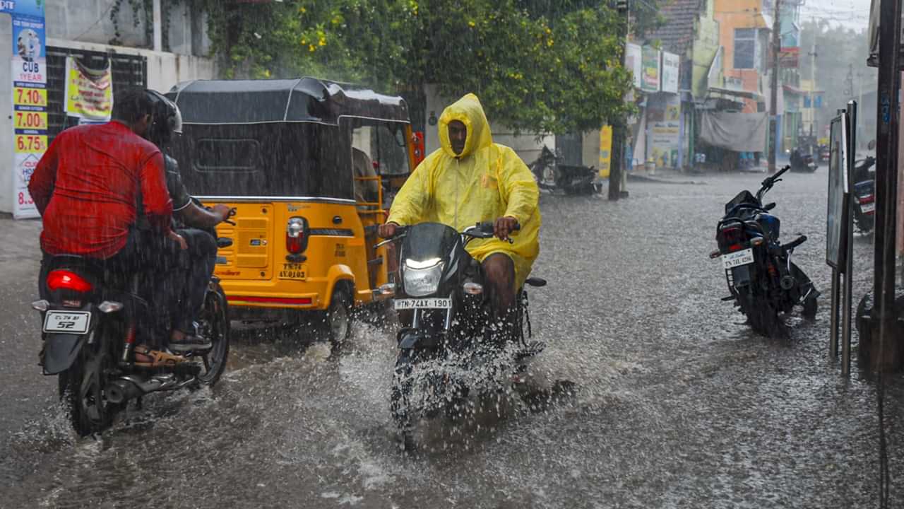 Kerala Rain Alert: മണ്ഡലകാലത്ത് മഴയെയും കരുതണം; പത്തനംതിട്ട ജില്ലയിലടക്കം യെല്ലോ അലര്‍ട്ട്‌