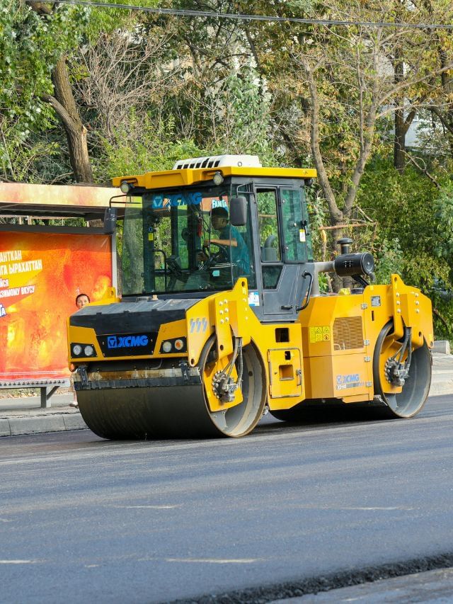 നിര്‍മ്മാണം നടക്കുന്ന റോഡിലൂടെ പോകുമ്പോള്‍ ഇവ ശ്രദ്ധിക്കണം