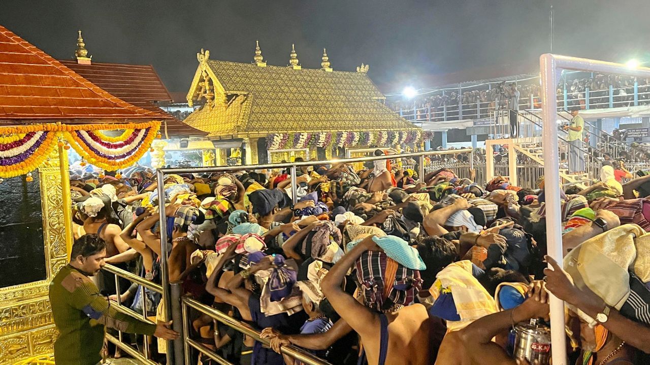 Sabarimala 2025: മല കയറുന്ന ഭക്തരുടെ ശ്രദ്ധയ്ക്ക്, മുങ്ങിക്കുളിക്കുന്നവർ മൂക്കിൽ വെള്ളം കയറാതെ നോക്കണം; നിർദ്ദേശങ്ങൾ