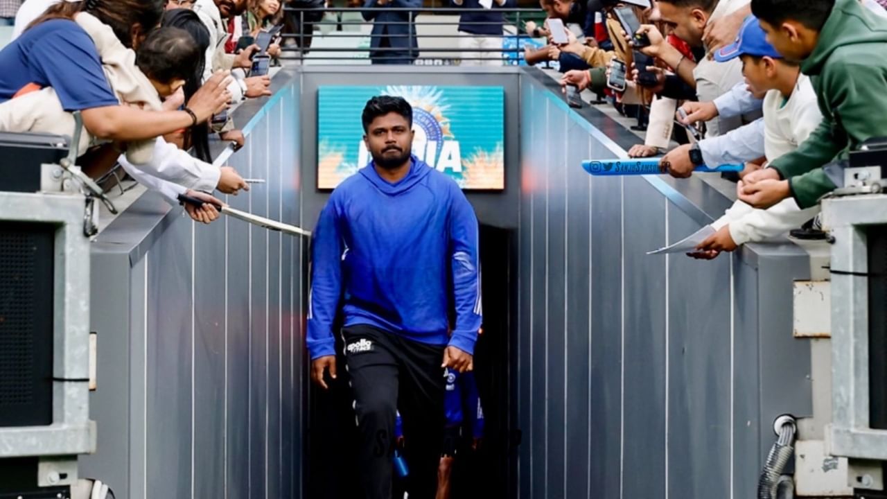 India vs Australia: ഓപ്പണറെ അഞ്ചാമനാക്കി, മൂന്നാമനാക്കി, ഒടുവിൽ ടീമിൽ നിന്ന് പുറത്തുമാക്കി; മൂന്നാം ടി20യിൽ സഞ്ജു കളിക്കില്ല!