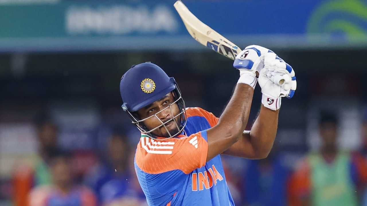Sanju Samson: സഞ്ജു സാംസണ് ബെഞ്ചില് തുടരും? നാലാം ടി20യിലും തഴയാന് സാധ്യത Sanju Samson: സഞ്ജു സാംസണ് ബെഞ്ചില് തുടരും? നാലാം ടി20യിലും തഴയാന് സാധ്യത