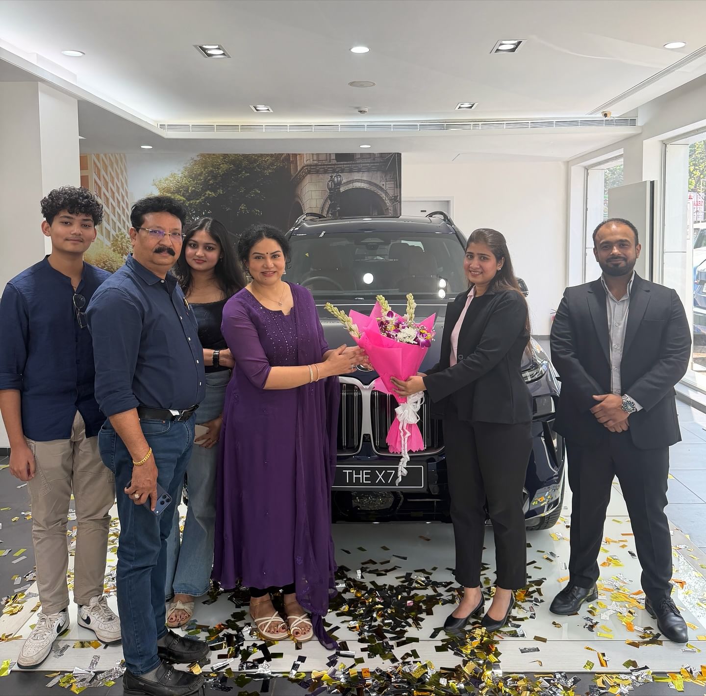 കാരണം, അടുത്തിടെ താൻ നിർമിച്ച ചിത്രം പരാജയമായതോടെ വീടും ഹോട്ടലുമൊക്കെ വിറ്റു വാടക വീട്ടിലേക്ക് മാറേണ്ടി വന്നുയെന്ന് ഷീലു എബ്രഹാം ഒരു അഭിമുഖത്തിൽ പറഞ്ഞിരുന്നു.