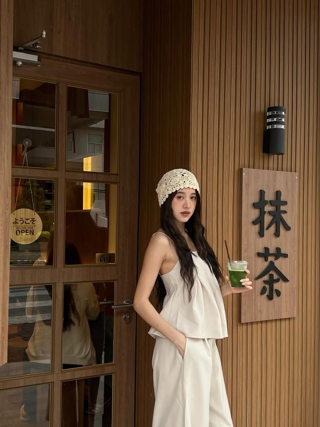 ഈ ചിത്രത്തിൽ ഇമോഷ്ണൽ രം​ഗങ്ങൾ ഷൂട്ട് ചെയ്തത് താൻ ഒരിക്കലും മറക്കില്ലെന്നും അഭിനയത്തിൽ ഇനിയും ഒരുപാട് കാര്യങ്ങൾ പഠിക്കാൻ ഉണ്ടെന്നാണ് നടി പറയുന്നത്.ഇത്രയും നല്ല കഴിവുള്ള അഭിനേതാക്കളോടൊപ്പം അഭിനയിക്കാൻ കഴിഞ്ഞത് തന്റെ ഭാ​ഗ്യമാണെന്നും ഷീ ഫെയ് പറഞ്ഞു.