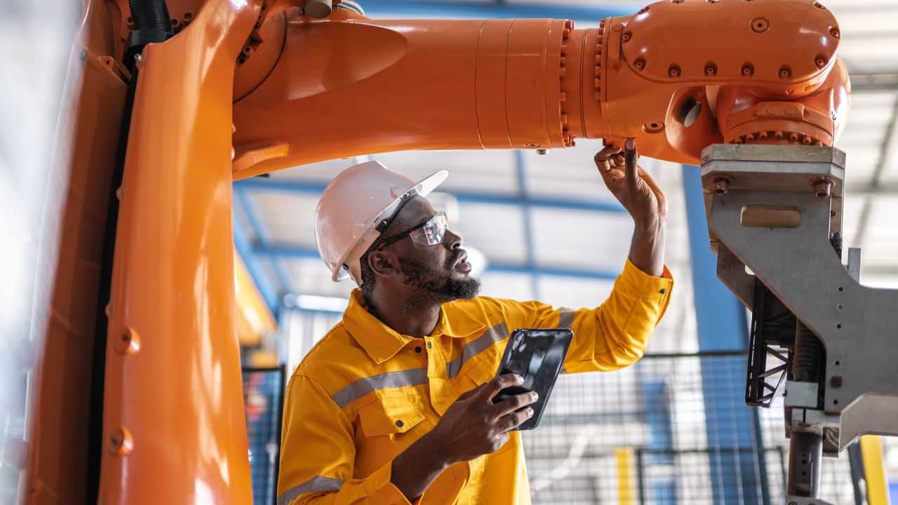 SAIL MT Vacancies: എൻജിനീയറിങ് കഴിഞ്ഞവർക്ക് സ്റ്റീൽ അതോറിറ്റിയിൽ വമ്പൻ അവസരം; അപേക്ഷിക്കാം