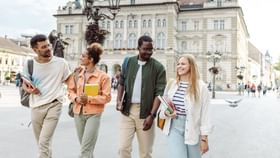 ട്രംപ് അടങ്ങിയപ്പോള്‍ ദേ കാനഡ! വിദേശ വിദ്യാര്‍ഥികളുടെ എണ്ണം...