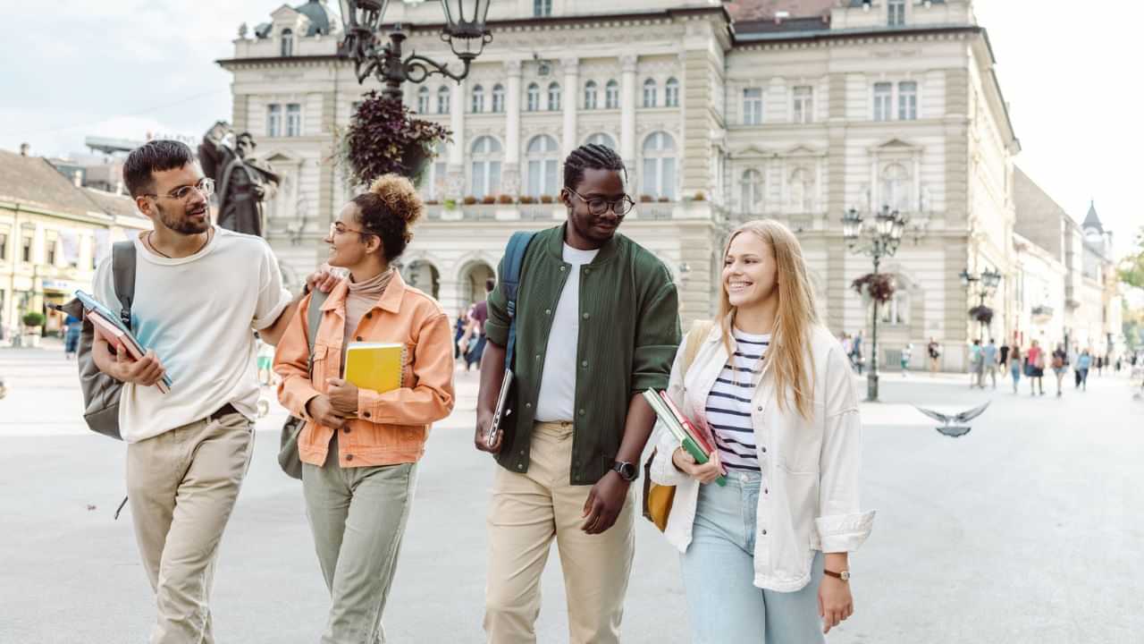 Canada Immigration Plan: ട്രംപ് അടങ്ങിയപ്പോള്‍ ദേ കാനഡ! വിദേശ വിദ്യാര്‍ഥികളുടെ എണ്ണം 32 ശതമാനം വരെ കുറച്ചേക്കും