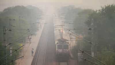 Special train: എട്ട് സ്‌പെഷ്യൽ ട്രെയിനുകളുടെ സർവീസ് നീട്ടി, വിഷു-ഈസ്‌റ്റർ ടിക്കറ്റ് ബുക്കിങ് ഉടൻ