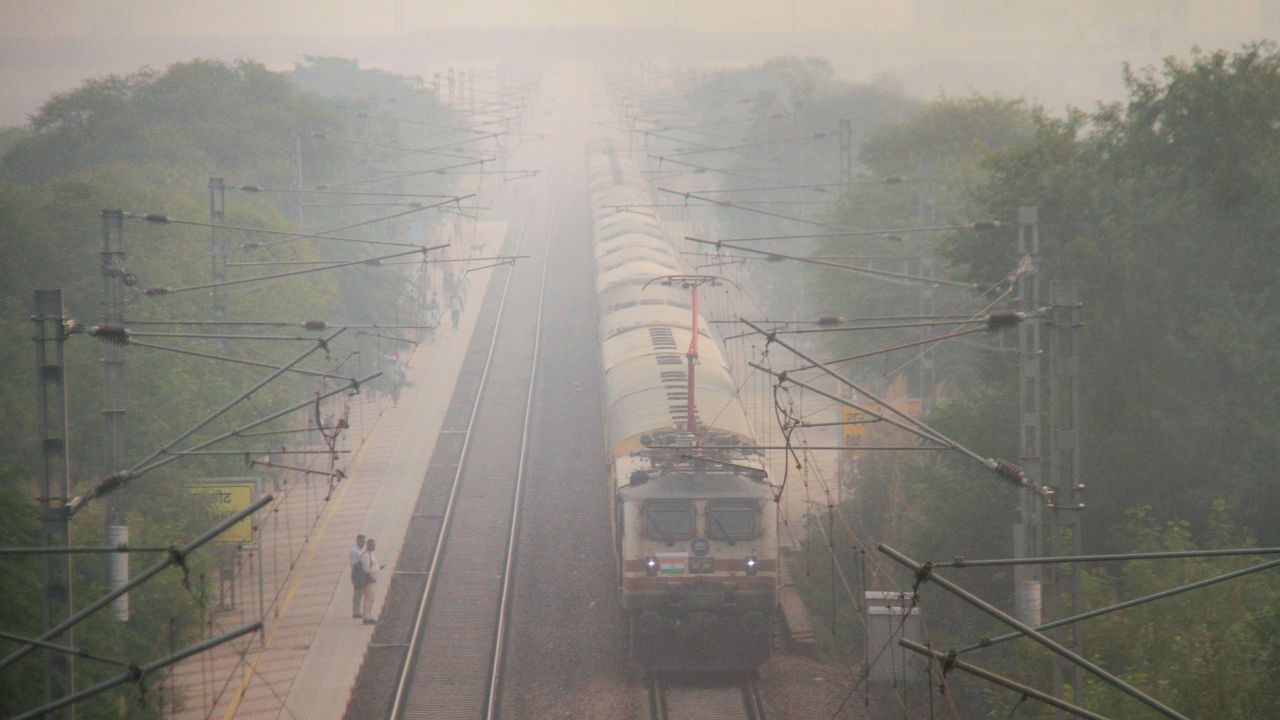Train Services: കേരളത്തിൽനിന്ന് പുട്ടപർത്തിയിലേക്ക് സ്പെഷൽ ട്രെയിനുകൾ; അറിയാം റൂട്ടുകളും സ്റ്റോപുകളും