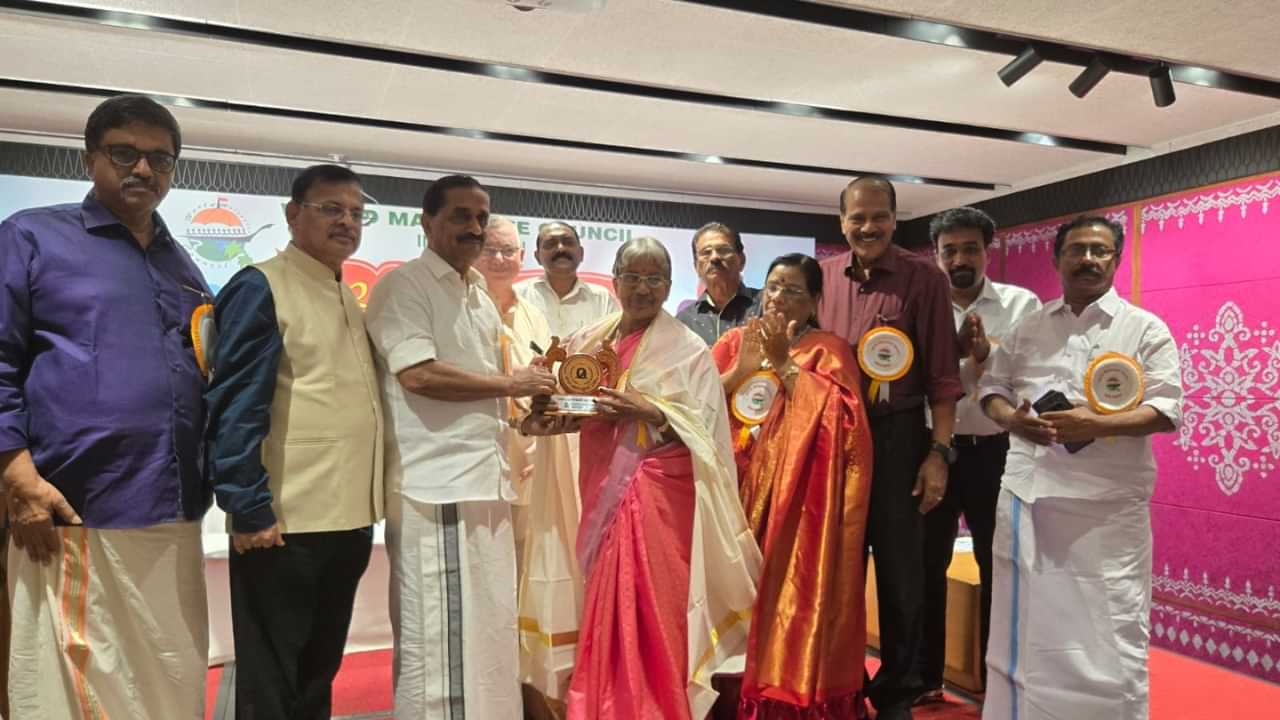 മലയാളി കൗൺസിൽ മലയാള മിത്രം അവാർഡ് കന്നഡ സാഹിത്യകാരി ഡോ.പാർവതി ഐത്തലിന് സമ്മാനിച്ചു