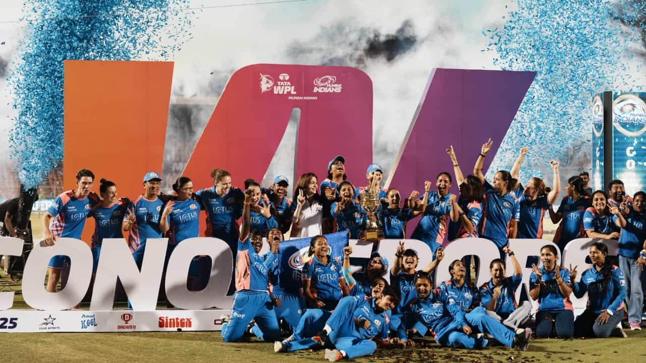 WPL 2026: വനിതാ പ്രീമിയർ ലീഗിലെ ആദ്യ മത്സരം ബെംഗളൂരുവും മുംബൈയും തമ്മിൽ; ടൂർണമെൻ്റ് ജനുവരി 9ന് ആരംഭിക്കും
