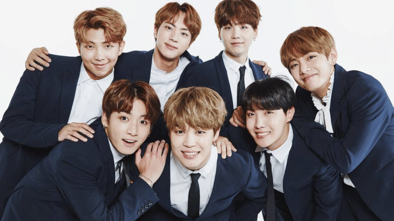 അടുത്ത വർഷം നടക്കുന്ന വേൾഡ് ടൂറിന്റെ ഭാ​ഗമായി താരങ്ങൾ ഇന്ത്യയിലെത്തുമെന്നാണ് വിവരം. എന്നാൽ ഇക്കാര്യത്തിൽ ഔദ്യോ​ഗിക സ്ഥിരീകരണമൊന്നും വന്നിട്ടില്ല. ഹൈബിന്റെ പുതിയ ഓഫീസ് മുംബൈയിൽ പ്രവർത്തനം ആരംഭിച്ചിട്ടുള്ളതിനാൽ താരങ്ങൾ ഇന്ത്യയിലെത്തുമെന്നാണ് പ്രതീക്ഷ. (Image Credit: Instagram)