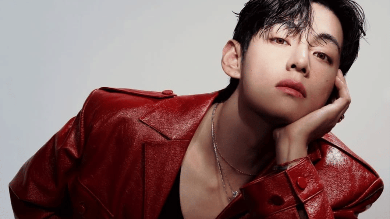 കോടികളുടെ ആസ്തിയുള്ള വി ഇന്ന് നിരവധി ബ്രാൻഡുകളുടെയും മുഖമാണ്. കഠിനാധ്വാനവും കഴിവും കൊണ്ട് ഗ്രാമി നോമിനേഷൻ നേടി. ബിൽബോർഡ് മ്യൂസിക് അവാർഡുകൾ ഉൾപ്പെടെ നിരവധി പുരസ്കാരങ്ങൾ നേടിയിട്ടുണ്ട്. (Image Credit: Getty Images)