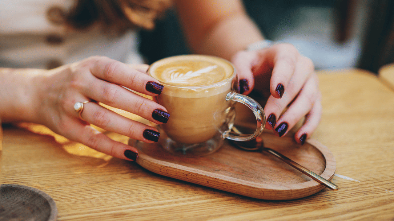 Coffee Tips: പണ്ടേ ഉള്ള രഹസ്യതന്ത്രം.... കാപ്പിയുടെ പ്രശ്നങ്ങളെ മറികടക്കാൻ ഒരു തരി ഉപ്പ് മതി... Coffee Tips: പണ്ടേ ഉള്ള രഹസ്യതന്ത്രം.... കാപ്പിയുടെ പ്രശ്നങ്ങളെ മറികടക്കാൻ ഒരു തരി ഉപ്പ് മതി...