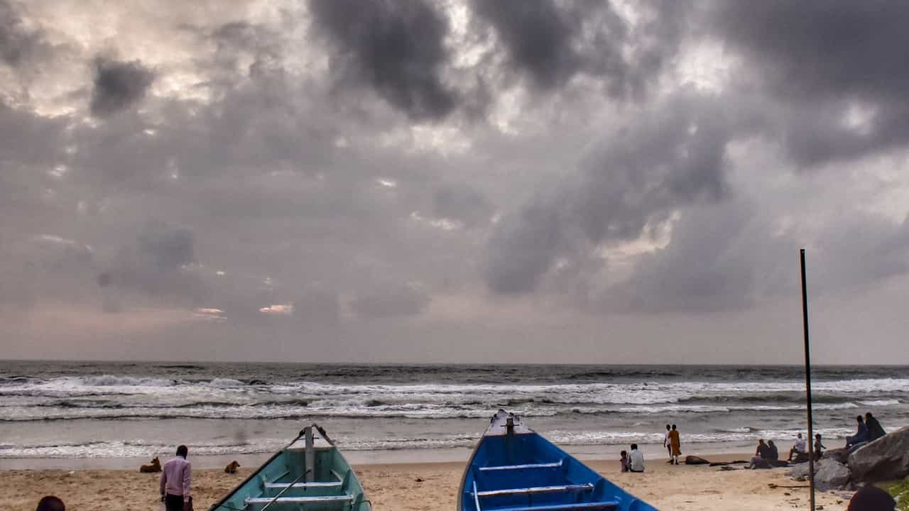 Cyclone Senyar: വേറെയാരുമല്ല, വരുന്നത് സെന്‍യാര്‍; ബംഗാള്‍ ഉള്‍ക്കടലില്‍ സിംഹച്ചുഴലിക്കാറ്റ് രൂപപ്പെടാന്‍ സാധ്യത; കേരളത്തെ ബാധിക്കുമോ?