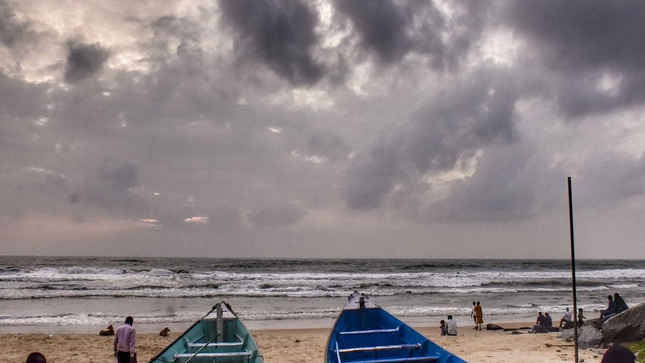 Cyclone Senyar: വേറെയാരുമല്ല, വരുന്നത് ‘സെന്‍യാര്‍’; ബംഗാള്‍ ഉള്‍ക്കടലില്‍ ‘സിംഹ’ച്ചുഴലിക്കാറ്റ് രൂപപ്പെടാന്‍ സാധ്യത; കേരളത്തെ ബാധിക്കുമോ?