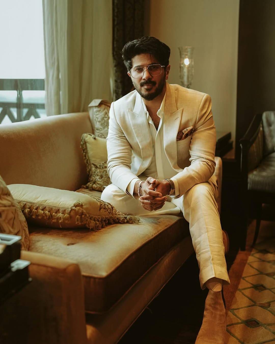 കഴിഞ്ഞ ദിവസം ചിത്രത്തിന്റെ പ്രധാന അപ്ഡേറ്റ് താരം തന്നെ പുറത്തുവിട്ടിരുന്നു.ചിത്രത്തിന്‍റെ ഫസ്റ്റ് ലുക്ക് റിലീസ് സംബന്ധിച്ച അപ്ഡേറ്റാണ് താരം സോഷ്യൽ മീഡിയയിലൂടെ പുറത്തുവിട്ടത്. ചിത്രത്തിന്റെ ഫസ്റ്റ് ലുക്ക് ഇന്ന് തീയതി വൈകിട്ട് 6 മണിക്ക് പുറത്തെത്തും.
