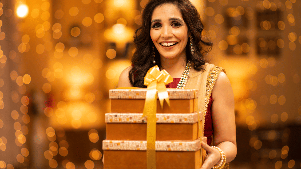 Wedding Gifts Tax: വിവാഹസമ്മാനങ്ങൾക്ക് നികുതി അടയ്‌ക്കേണ്ടതുണ്ടോ? നിയമം അറിഞ്ഞിരിക്കാം!