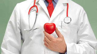 Moringa: വീട്ടിൽ മുരിങ്ങയില ഉണ്ടോ? മുടി കൊഴിയുന്നെന്ന് ഇനി പറയരുത്!