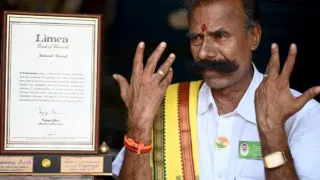 k Padmarajan: എതിരാളികൾ വാജ്‌പേയ്, ജയലളിത, കരുണാനിധി  മുതൽ പിണറായി വരെ, 251-ാമത്തെ പത്രിക നൽകി പദ്മരാജൻ