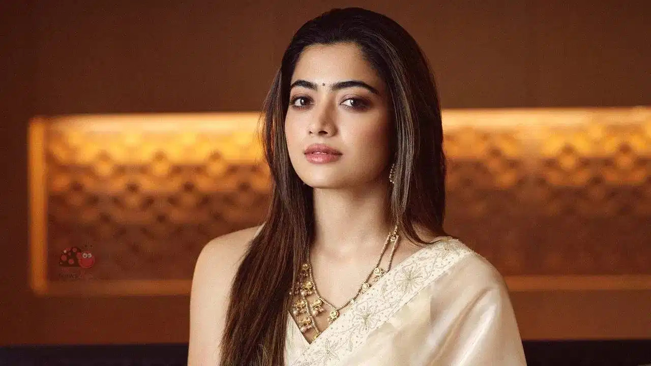 Rashmika Mandanna: സ്ത്രീശക്തി അത്ര ചെറുതല്ല ഞങ്ങൽ ഒന്നിച്ചാൽ ഞങ്ങളെ തടയാനാവില്ല - രശ്മിക മന്ദാന Rashmika Mandanna: സ്ത്രീശക്തി അത്ര ചെറുതല്ല ഞങ്ങൽ ഒന്നിച്ചാൽ ഞങ്ങളെ തടയാനാവില്ല - രശ്മിക മന്ദാന