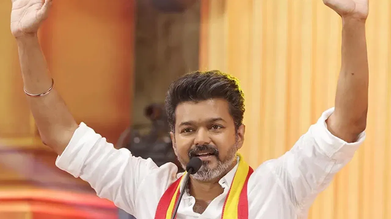 Actor vijay : മുഖ്യമന്ത്രി സ്ഥാനാർഥിയായി വിജയ്: തമിഴ് വെട്രി കഴകം അരയും തലയും മുറുക്കി രം​ഗത്ത്
