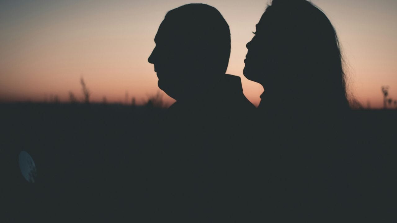 നിങ്ങൾക്ക് ഇഷ്ടമുള്ള ഹോബികളിൽ ഏർപ്പെടുകയോ പണ്ട് ആഗ്രഹിച്ച കാര്യങ്ങൾ ചെയ്തു തുടങ്ങുകയോ ചെയ്യുക. പുസ്തകങ്ങൾ വായിക്കുന്നതോ പ്രിയപ്പെട്ട പാട്ടുകൾ കേൾക്കുന്നതോ പുതിയൊരു സീരീസ് കാണുന്നതോ നിങ്ങളുടെ മനസ്സിനെ ശാന്തമാക്കാൻ സഹായിക്കും.