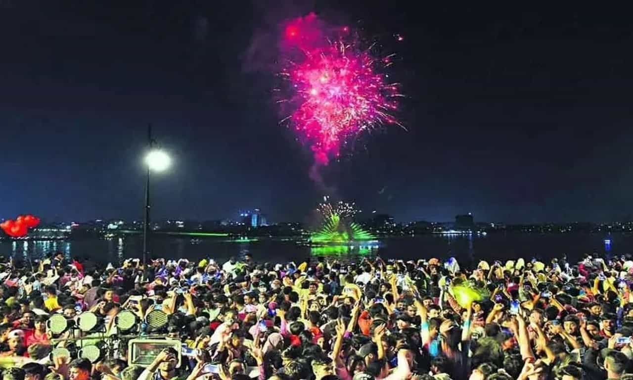 Adhik Maas 2026: 2026 ലെ ദുരിതം പിടിച്ച ദിവസങ്ങൾ! നല്ലതൊന്നും ഈ ദിനങ്ങളിൽ വേണ്ട Adhik Maas 2026: 2026 ലെ ദുരിതം പിടിച്ച ദിവസങ്ങൾ! നല്ലതൊന്നും ഈ ദിനങ്ങളിൽ വേണ്ട