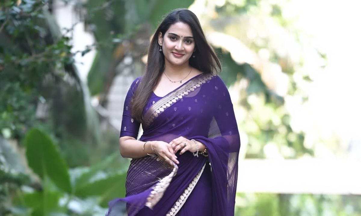 ചുരുങ്ങിയ കാലം കൊണ്ട് തന്നെ അഅദിതിക്ക് ഒരു ഫാൻ ബേസും ഉണ്ടാക്കുവാനും സാധിച്ചു. ഇപ്പോഴിതാ ഒരു ഓൺലൈൻ മീഡിയയോട് താരം സിനിമയിലെ ട്രെൻഡിനെ കുറിച്ച് പറഞ്ഞ കാര്യമാണ് ശ്രദ്ധേയമാകുന്നത്.  (Photo: Instagram)