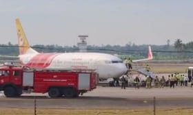 നെടുമ്പാശ്ശേരിയിൽ എയർ ഇന്ത്യ വിമാനത്തിന്റെ ടയറുകൾ പൊട്ടിത്തെറി...