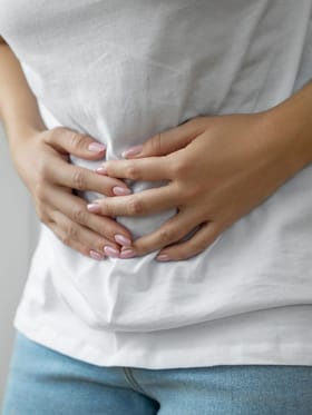 അപ്പന്‍ഡിസൈറ്റിസ് ഉണ്ടെന്ന് സംശയമുണ്ടോ? ലക്ഷണങ്ങള്‍  ഇവയാണ്