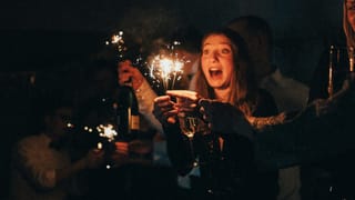 Delhi Air Pollution: ഡൽഹിയിൽ വായു മലിനീകരണം രൂക്ഷം; നിർമാണത്തൊഴിലാളികൾക്ക് ധനസഹായം, ഓഫീസുകളിൽ ജീവനക്കാർക്ക് വർക്ക് ഫ്രം ഹോം